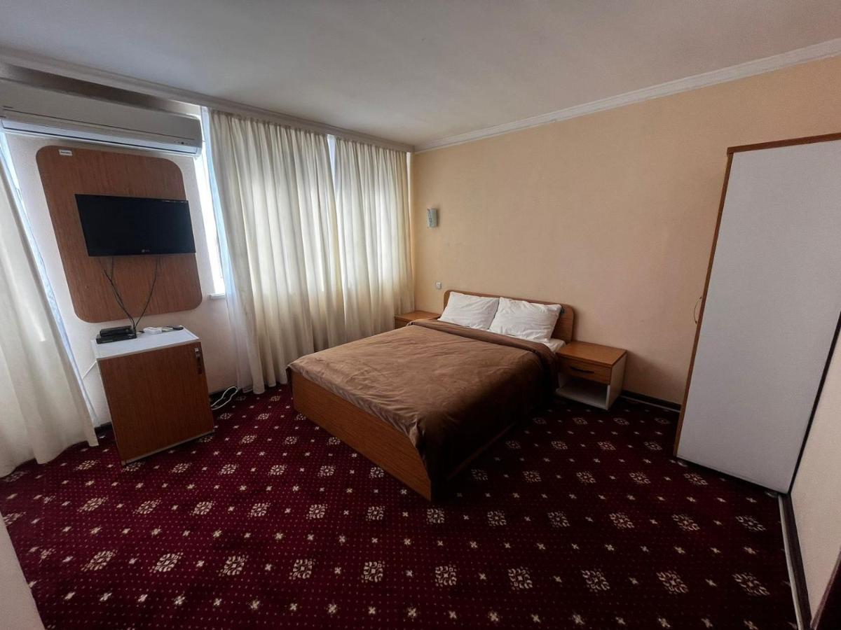 Yassy Hotel, Turkistan Kültér fotó