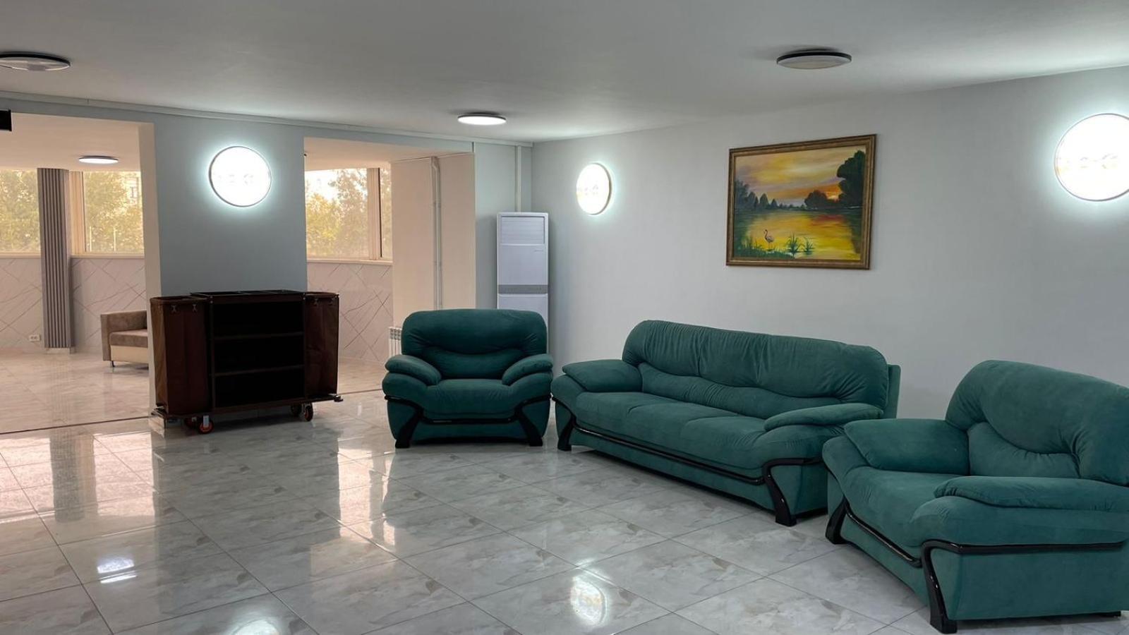 Yassy Hotel, Turkistan Kültér fotó
