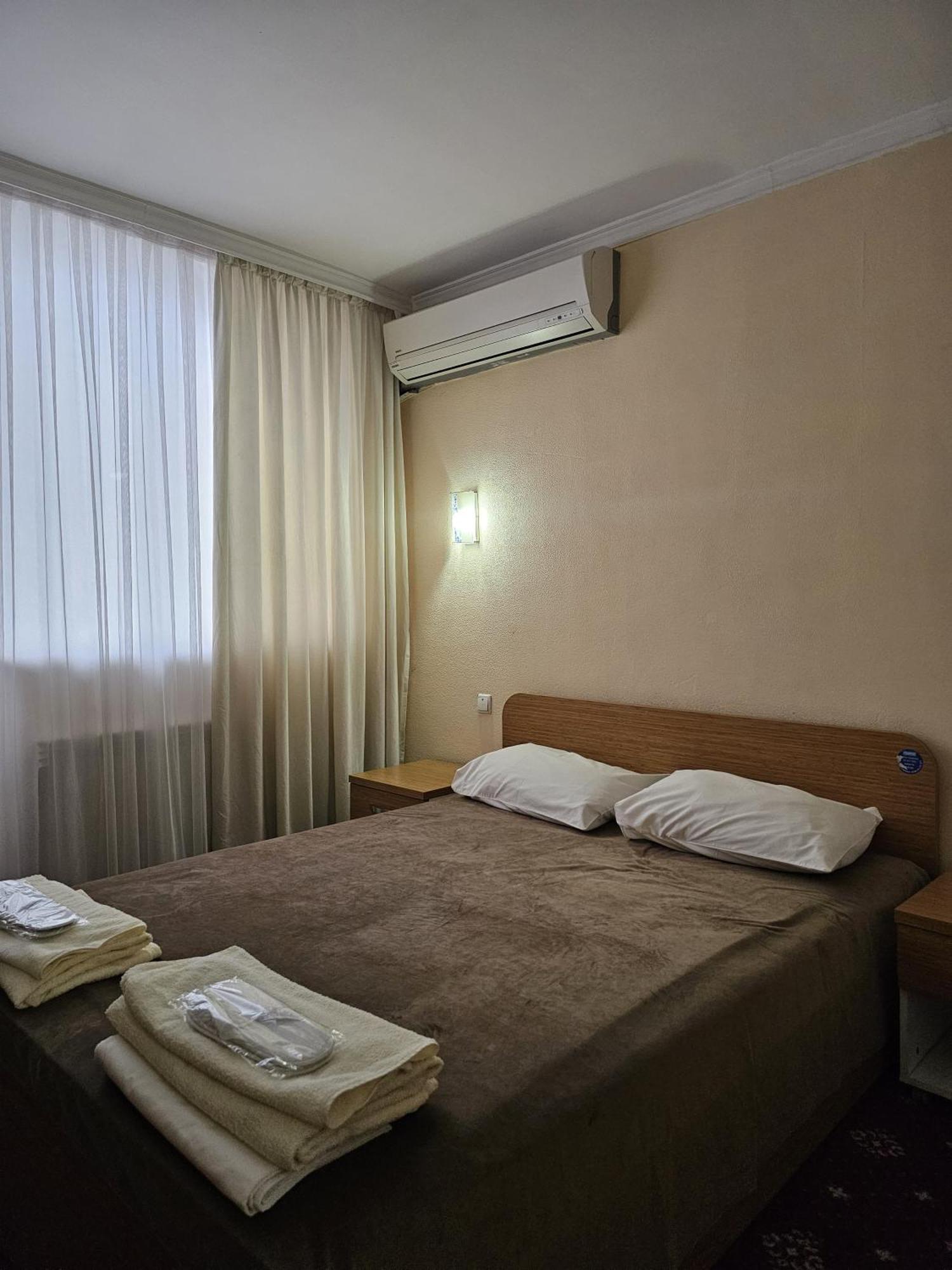 Yassy Hotel, Turkistan Kültér fotó