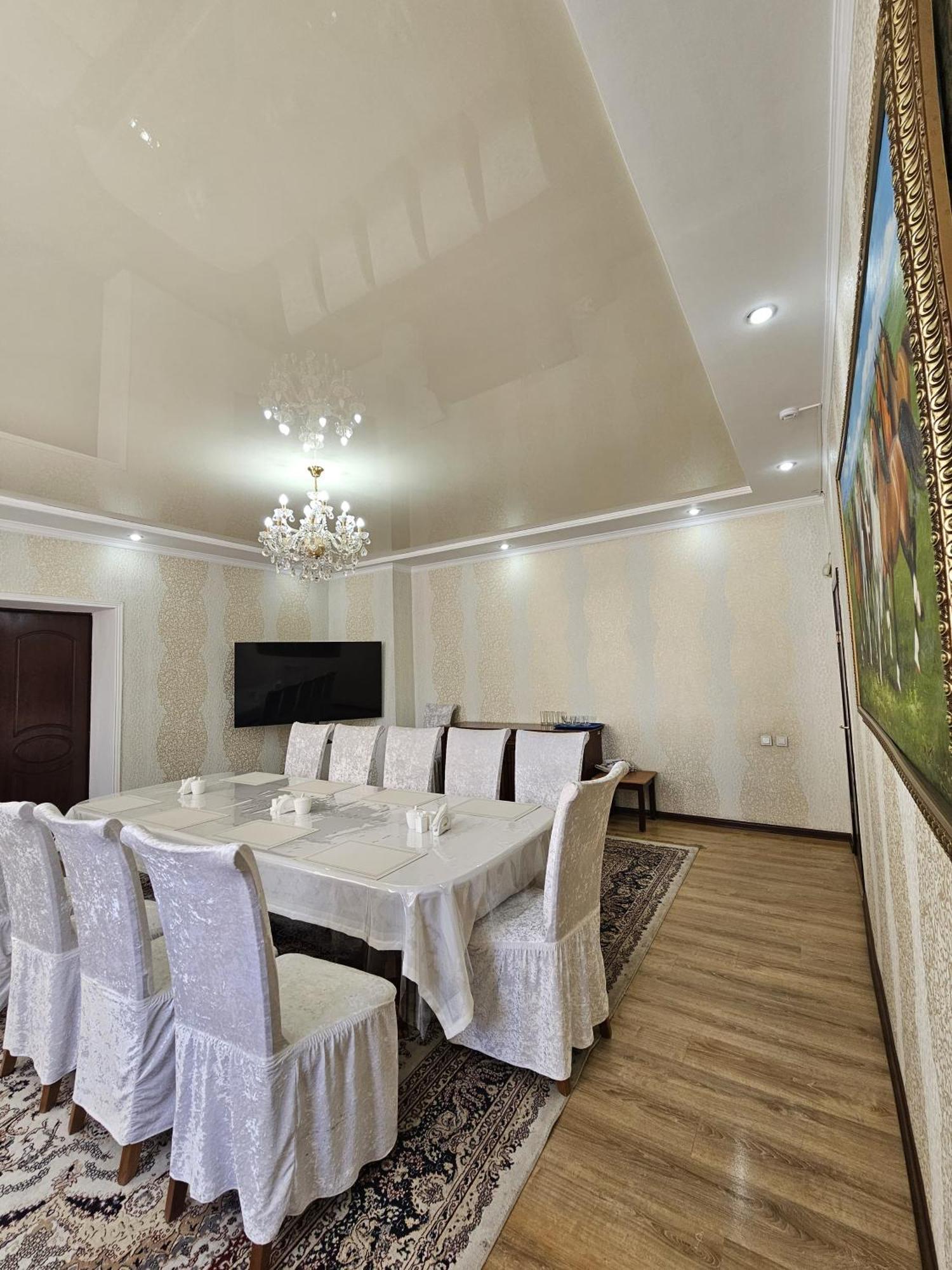 Yassy Hotel, Turkistan Kültér fotó