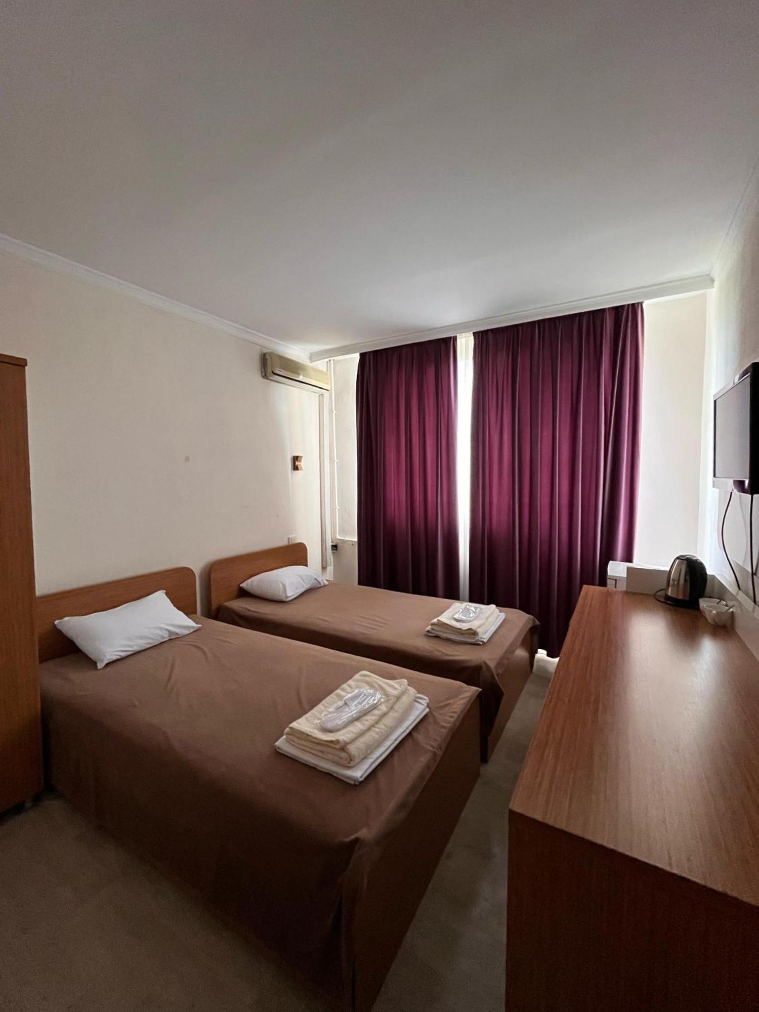 Yassy Hotel, Turkistan Kültér fotó