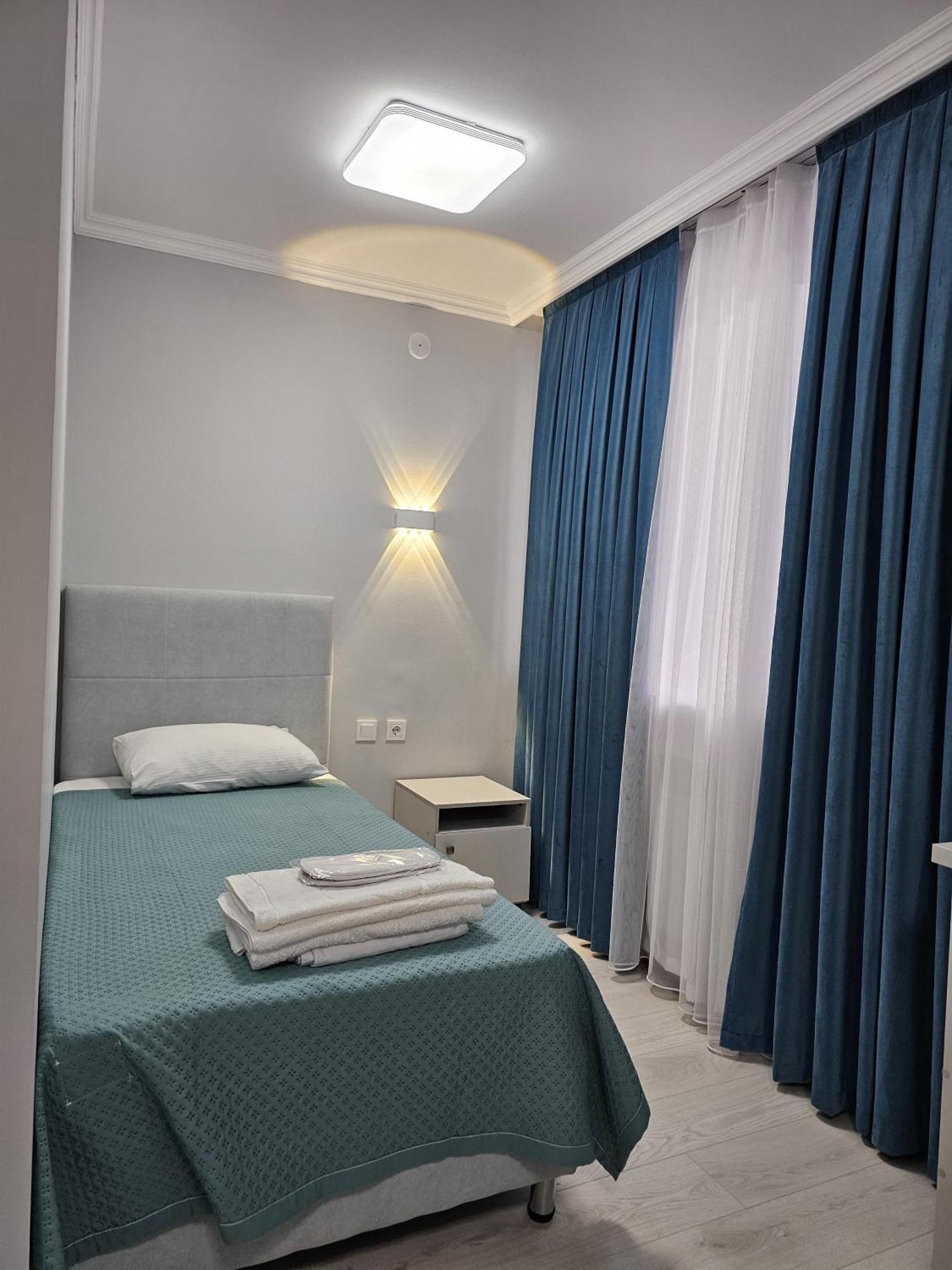 Yassy Hotel, Turkistan Kültér fotó